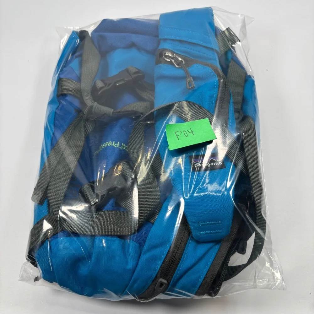 Patagonia Unisex 8L Sling Bag Atom Blue Crossbody Backpack Tudorza Pressard Logo